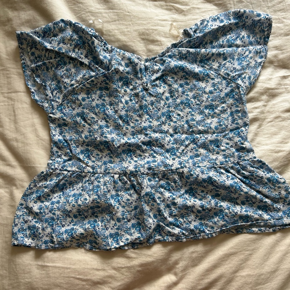 floral ruffle blue blouse